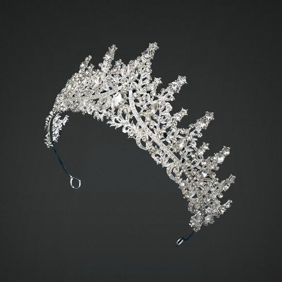 Beautiful Rhinestone Tiara for Brides Quinceanera Pageants Princess Queen & More - Picture 2 of 12